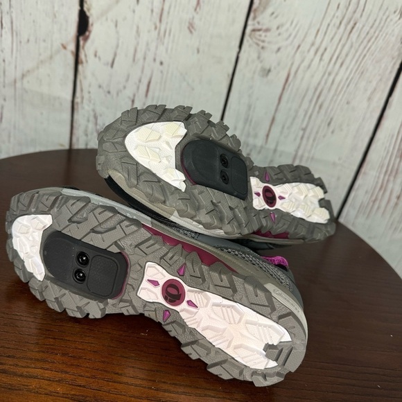 PEARL IZUMI women’s spin class or biking shoes purple gray mesh vamp 37 (7) NIB - Picture 9 of 16